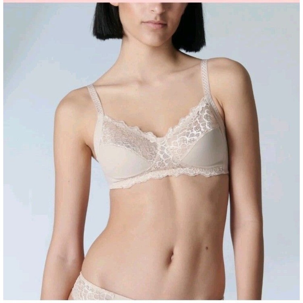 Simone Pérèle Caresse Wireless Triangle Bra Nude Size 34B 12A210